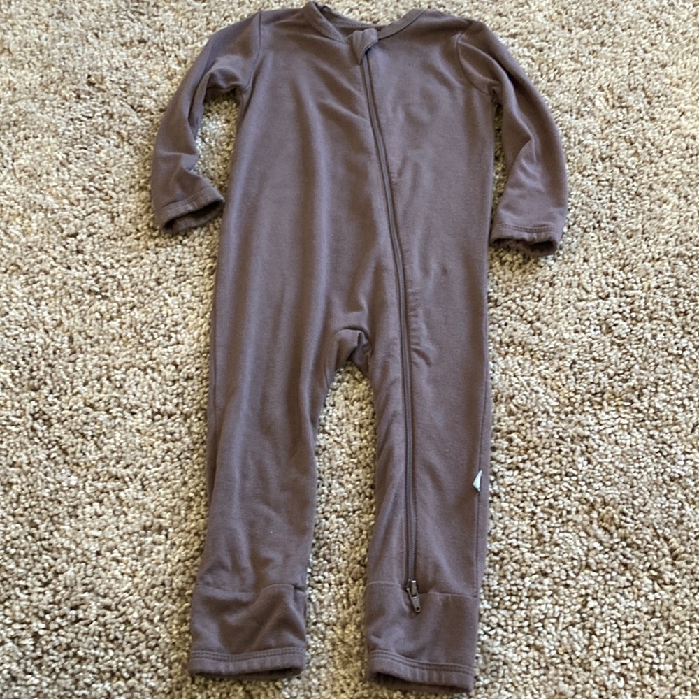 Kyte baby cocoa zip romper
